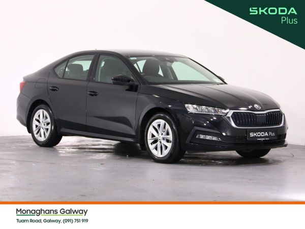 Skoda Octavia Saloon, Petrol, 2023, Black