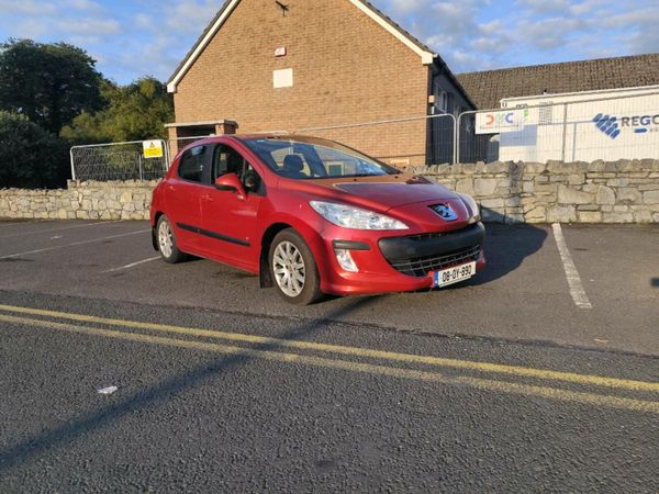 Peugeot 308 Hatchback, Petrol, 2008, Red
