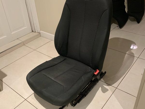 BMW 3-Series Saloon, Petrol, 2016, Black