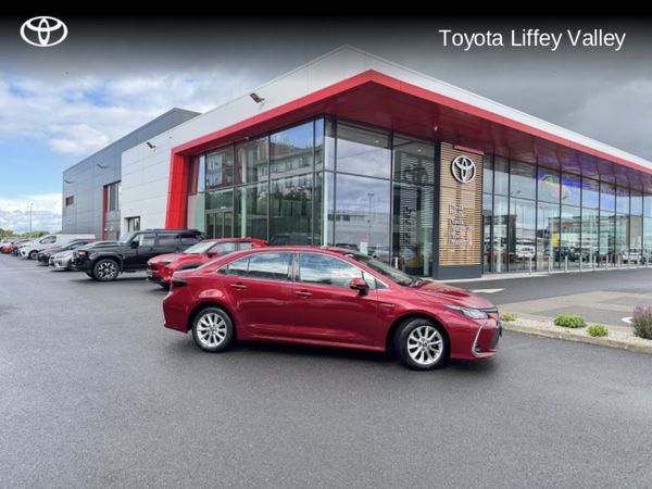 Toyota Corolla Saloon, Petrol Hybrid, 2019, Red