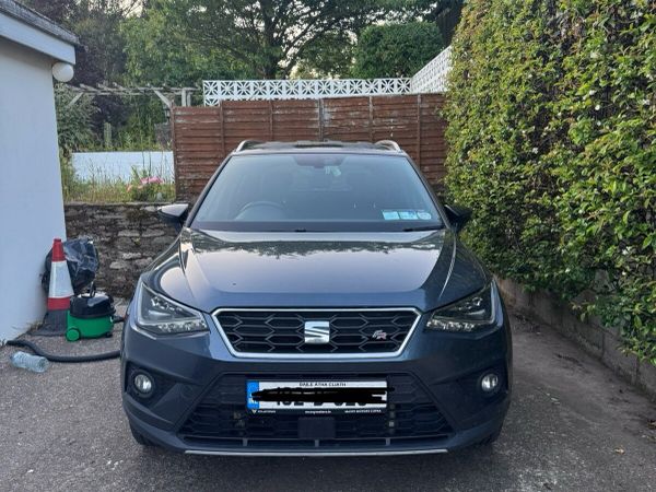 SEAT Arona SUV, Diesel, 2019, Grey