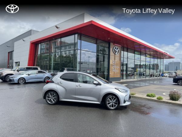 Toyota Yaris Hatchback, Petrol Hybrid, 2022, Grey