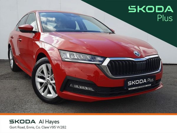 Skoda Octavia Saloon, Diesel, 2024, Red