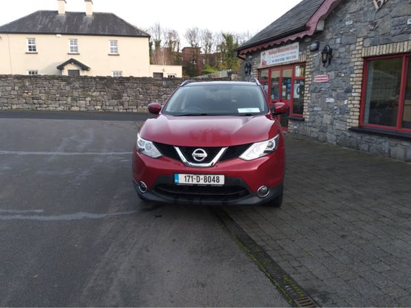 Nissan Qashqai MPV, Diesel, 2017, Red