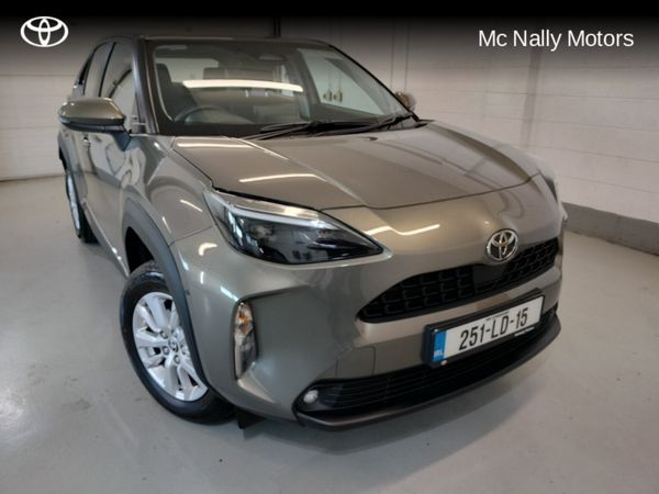 Toyota Yaris Cross Hatchback, Petrol Hybrid, 2025, Bronze