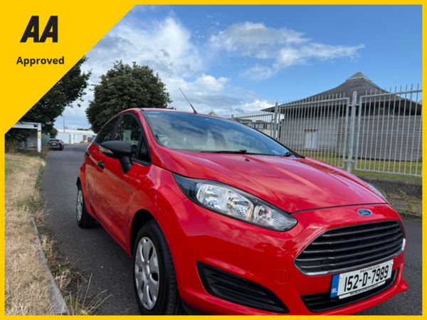 Ford Fiesta Hatchback, Petrol, 2015, Red