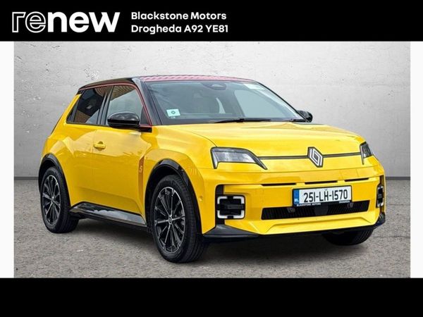 Renault 5 Hatchback, Electric, 2025, Yellow
