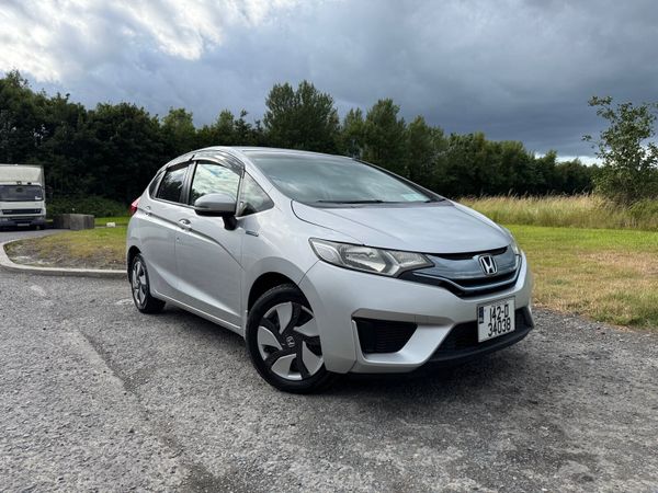 Honda Fit Hatchback, Petrol Hybrid, 2014, Silver