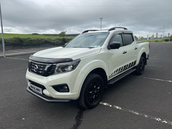 Nissan Navara Crew Cab, Diesel, 2019, White