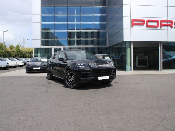 Porsche Cayenne SUV, Petrol Plug-in Hybrid, 2025, Black