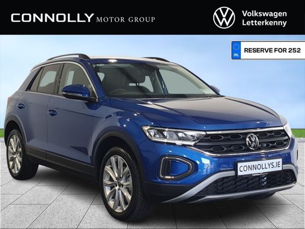 Volkswagen T-Roc SUV, Diesel, 2025, Blue