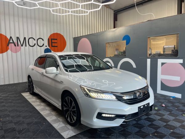 Honda Accord Saloon, Petrol Hybrid, 2018, White