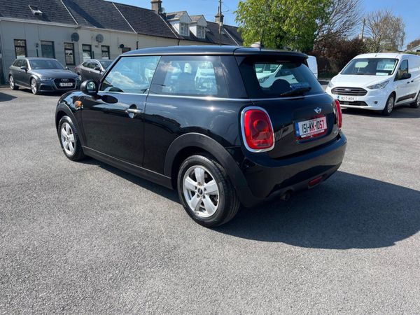 Mini Cooper Hatchback, Diesel, 2015, Black
