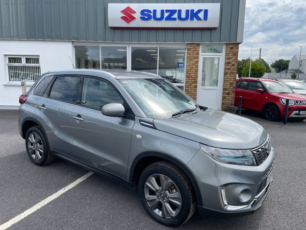Suzuki Vitara SUV, Petrol Hybrid, 2023, Grey