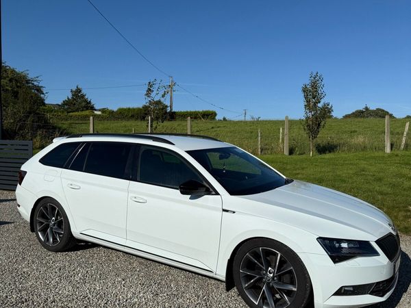 Skoda Superb Estate, Diesel, 2018, White