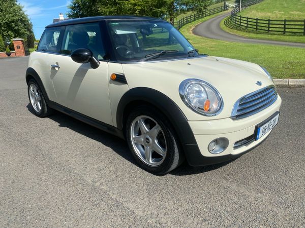 Mini Cooper Hatchback, Petrol, 2008, White