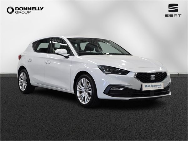 SEAT Leon Hatchback, Petrol, 2022, White