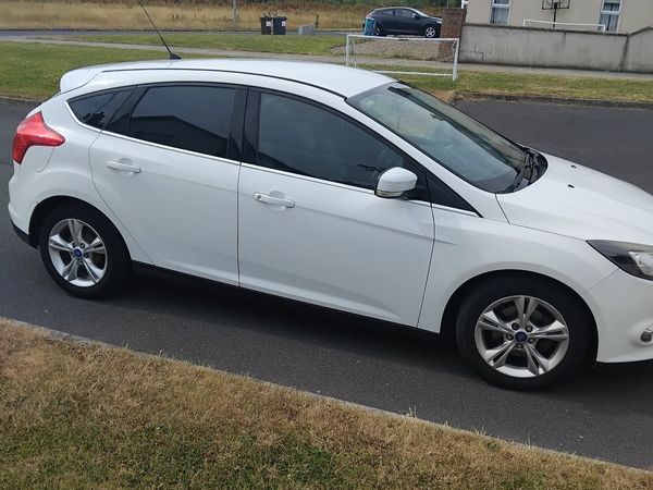 Ford Focus Hatchback, Diesel, 2012, White