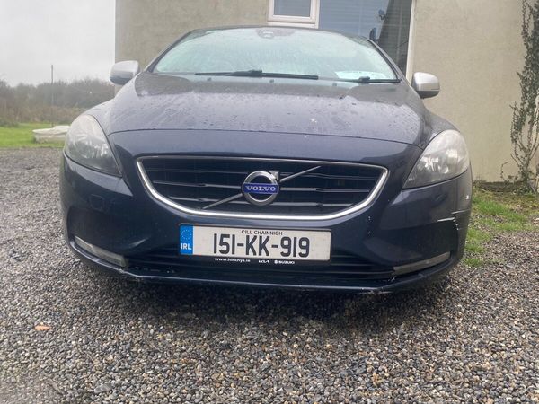 Volvo V40 Hatchback, Diesel, 2015, Blue