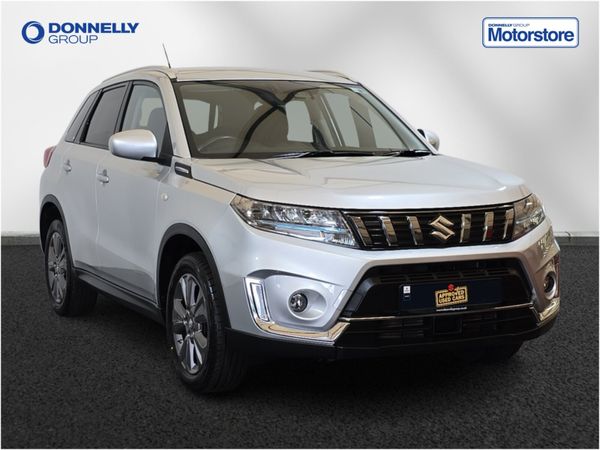 Suzuki Vitara Estate, Petrol, 2022, Silver