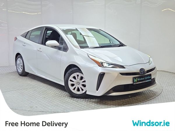 Toyota Prius Hatchback, Petrol Hybrid, 2022, White