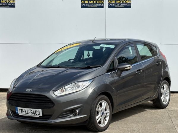 Ford Fiesta Hatchback, Petrol, 2017, Grey