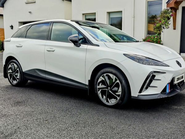 MG MG4 Hatchback, Electric, 2023, White