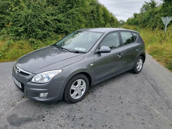 Hyundai i30 Hatchback, Diesel, 2009, Grey