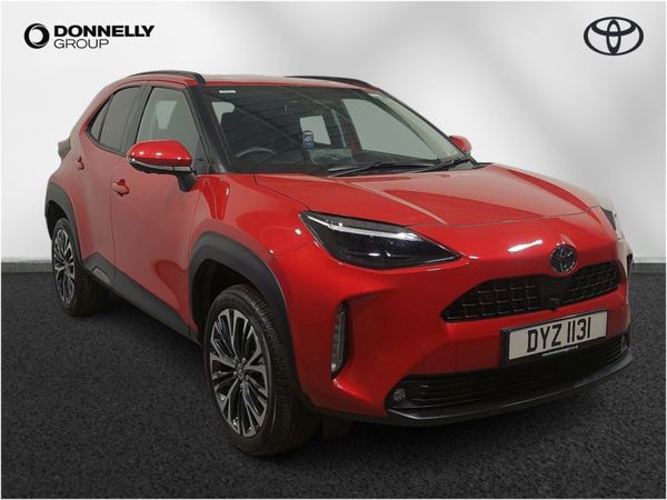 Toyota Yaris Cross Estate, Petrol Hybrid, 2024, Red