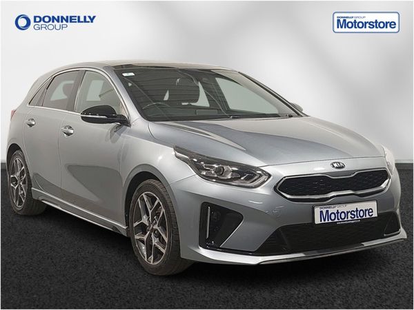 Kia Ceed Hatchback, Petrol, 2019, Silver