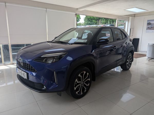 Toyota Yaris Cross Hatchback, Petrol Hybrid, 2023, Blue