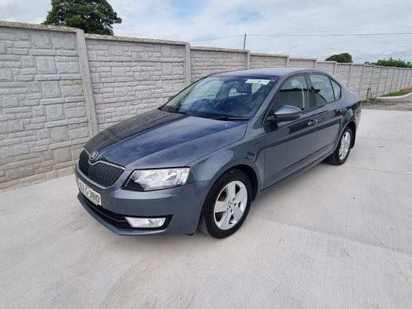 Skoda Octavia Hatchback, Diesel, 2016, Grey
