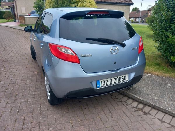 Mazda Demio Hatchback, Petrol, 2013, Blue