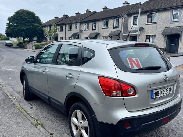 Nissan Qashqai Hatchback, Petrol, 2008, Silver