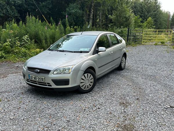 Ford Focus Hatchback, Petrol, 2007, Silver