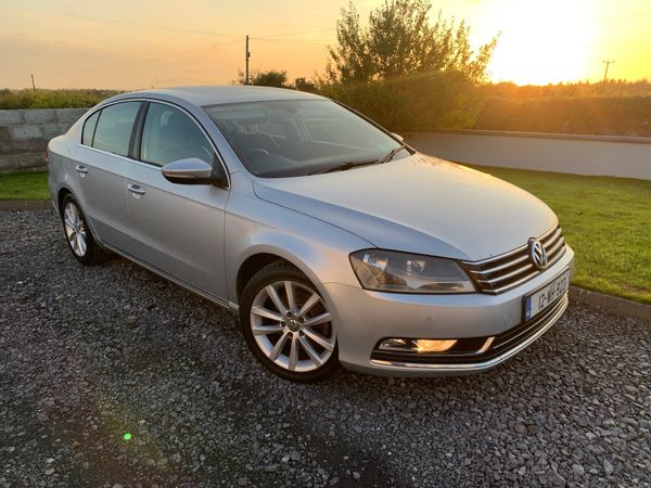 Volkswagen Passat Saloon, Diesel, 2012, Silver