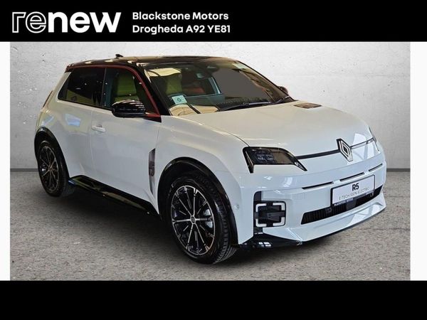 Renault 5 Hatchback, Electric, 2025, White