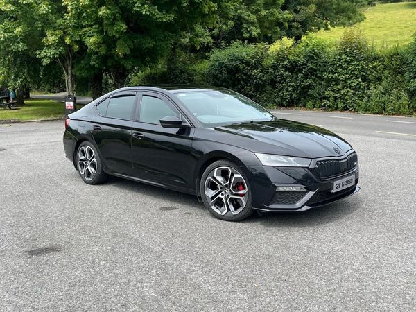 Skoda Octavia Saloon, Diesel, 2021, Black