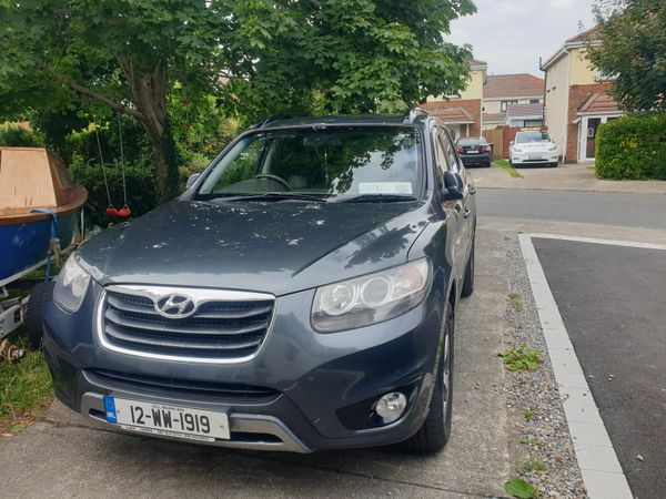 Hyundai Santa Fe SUV, Diesel, 2012, Grey