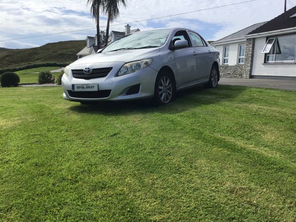Toyota Corolla Saloon, Petrol, 2007, Silver
