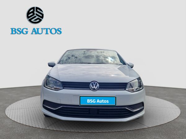 Volkswagen Polo Hatchback, Petrol, 2016, White