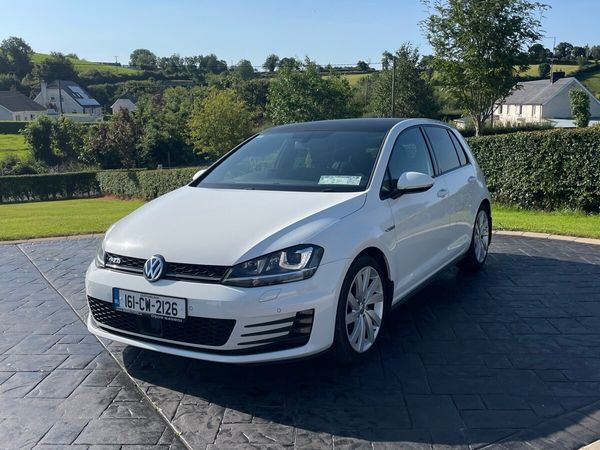 Volkswagen Golf Hatchback, Diesel, 2016, White