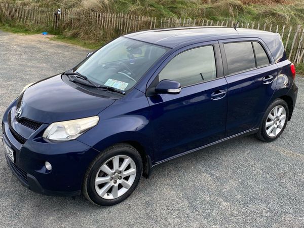 Toyota Urban Cruiser SUV, Petrol, 2009, Blue