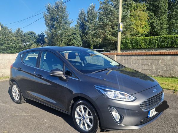 Ford Fiesta Hatchback, Petrol, 2018, Grey