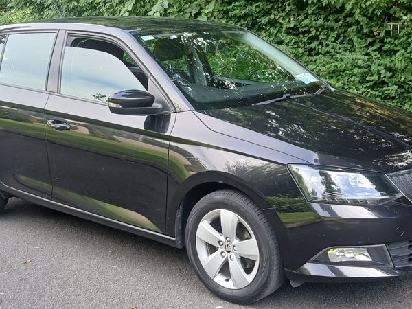 Skoda Fabia Hatchback, Petrol, 2017, Black