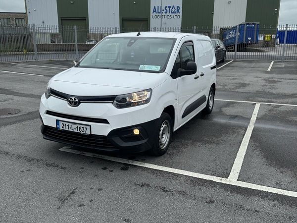 Toyota Proace MPV, Diesel, 2021, White