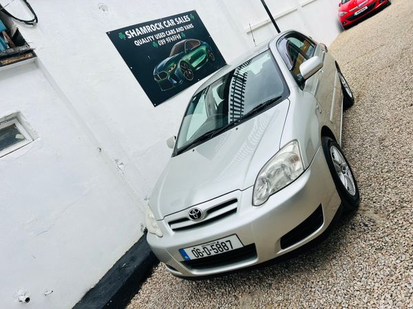 Toyota Corolla Hatchback, Petrol, 2006, Silver