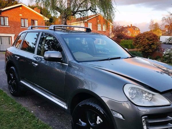 Porsche Cayenne SUV, Petrol, 2007, Grey