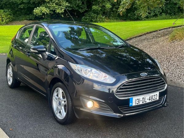 Ford Fiesta Hatchback, Petrol, 2013, Black