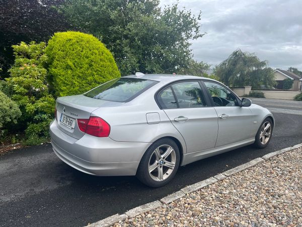 BMW 3-Series Saloon, Diesel, 2010, Silver